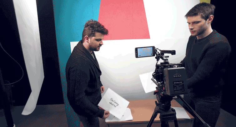 435399263bdc483b9c7001e99e6b1847.gif